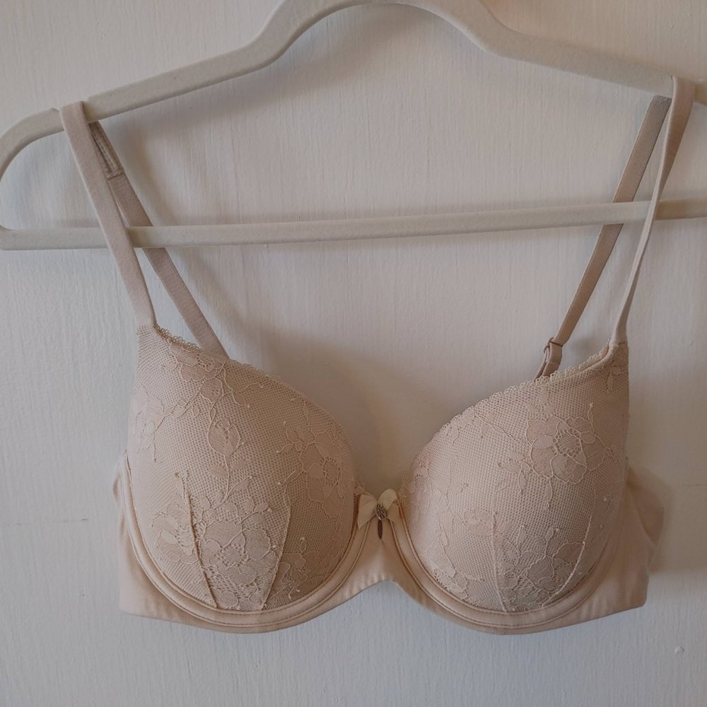 Victoria's Secret Body by Victoria Lightly Lined Demi Bra Champagne Lace 36C
